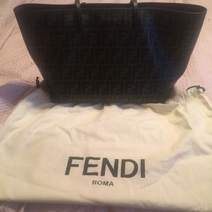 Authentic❗️Fendi zucca tote bag